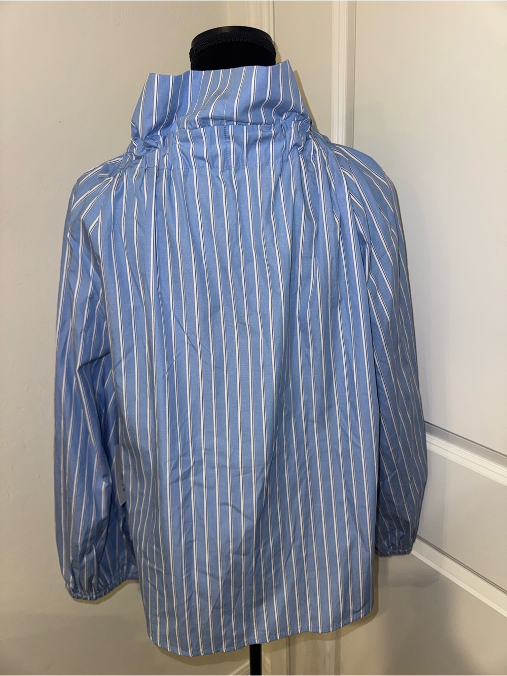 Free Assembly Ruffle Tie Neck Cotton Top with Long Puff Sleeve NWT - Picture 7 of 8